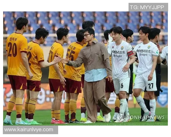 韩国小孩足球明星崭露头角未来之星引领青少年足球热潮